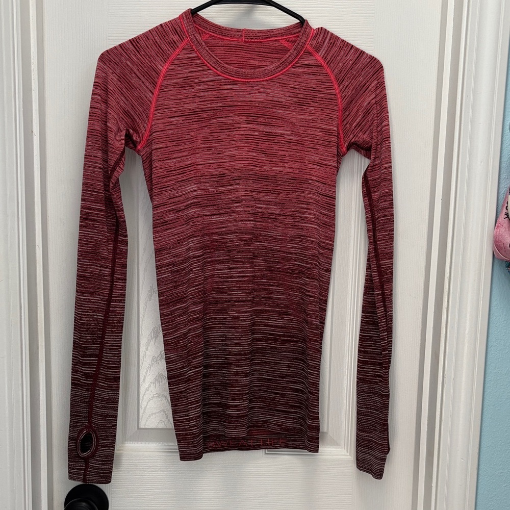 lululemon athletica Women's Long Sleeve Gradient Red Top